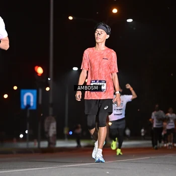 Runner Photo 7624388