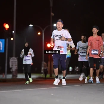 Runner Photo 7624391