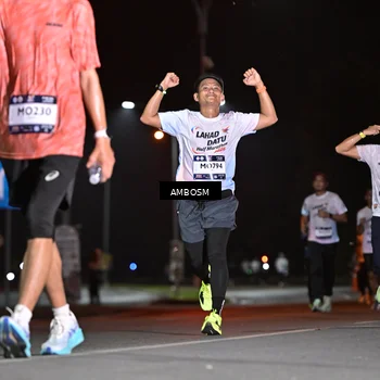 Runner Photo 7624393