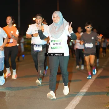Runner Photo 7624396