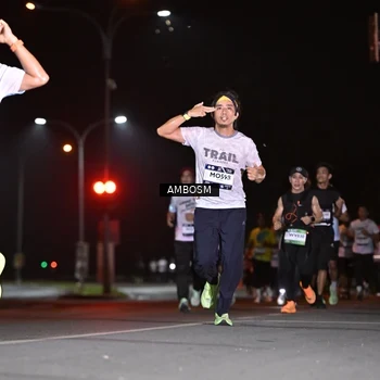 Runner Photo 7624399