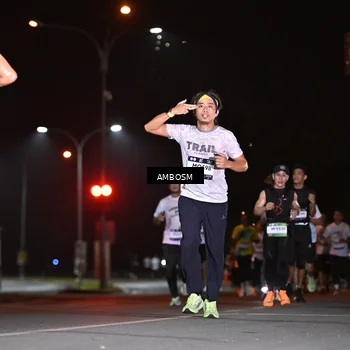 Runner Photo 7624400