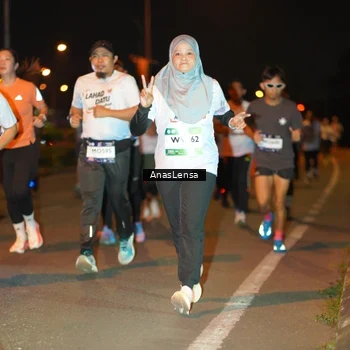 Runner Photo 7624410