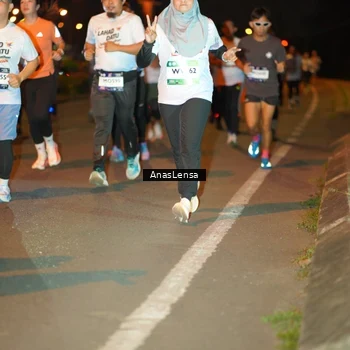 Runner Photo 7624411