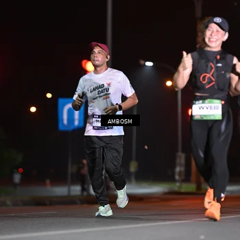 Runner Photo 7624413