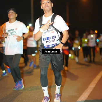 Runner Photo 7624425