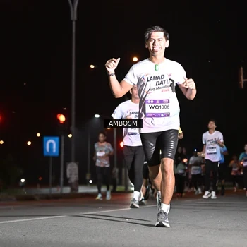 Runner Photo 7624438