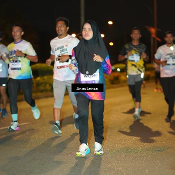 Runner Photo 7624451