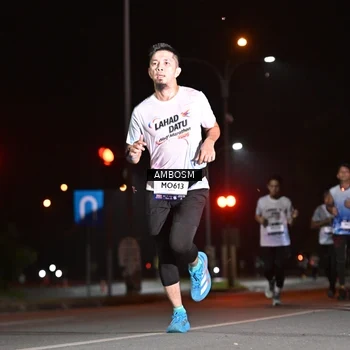 Runner Photo 7624468