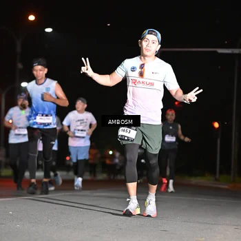 Runner Photo 7624476