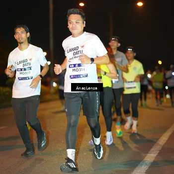Runner Photo 7624478
