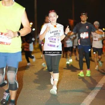 Runner Photo 7624489