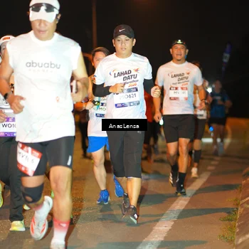 Runner Photo 7624518
