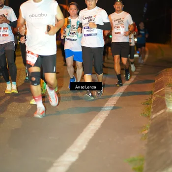 Runner Photo 7624560