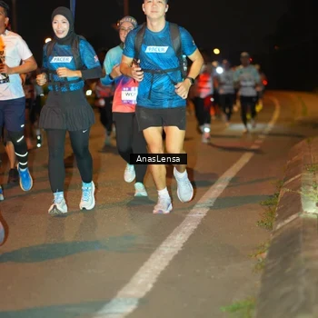 Runner Photo 7624566