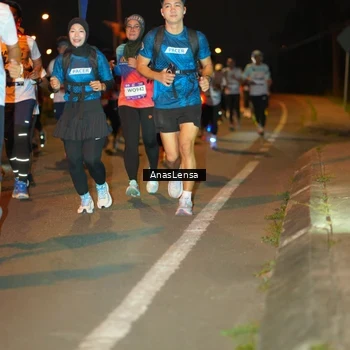 Runner Photo 7624572