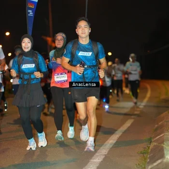 Runner Photo 7624573