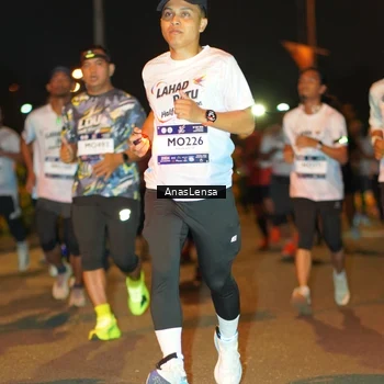 Runner Photo 7624575
