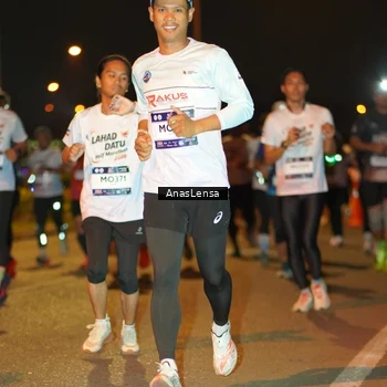 Runner Photo 7624583