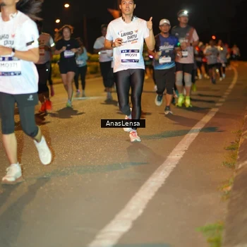 Runner Photo 7624591