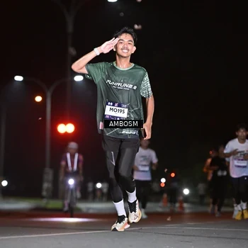 Runner Photo 7624599
