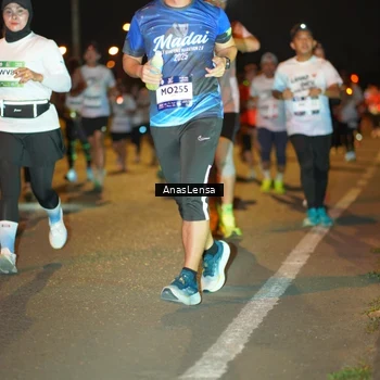 Runner Photo 7624618