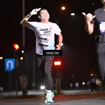 Runner Photo 7624623