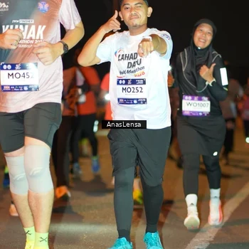 Runner Photo 7624640