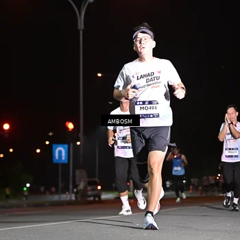 Runner Photo 7624643
