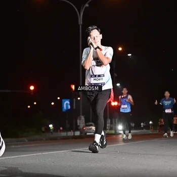 Runner Photo 7624656