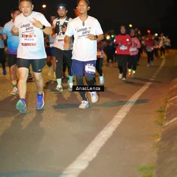 Runner Photo 7624683