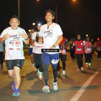 Runner Photo 7624688