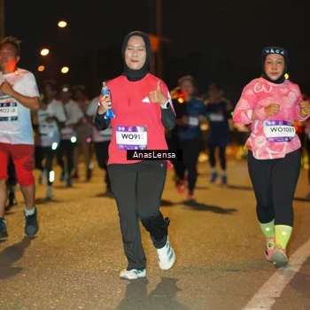 Runner Photo 7624702