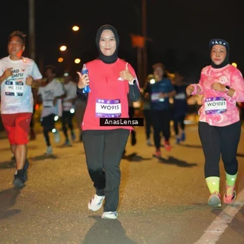 Runner Photo 7624705