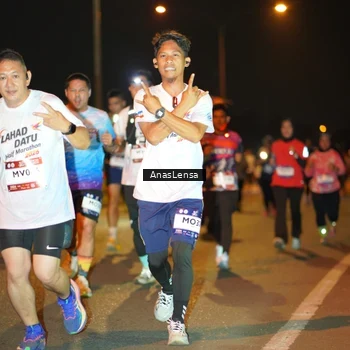 Runner Photo 7624727