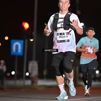 Runner Photo 7624762