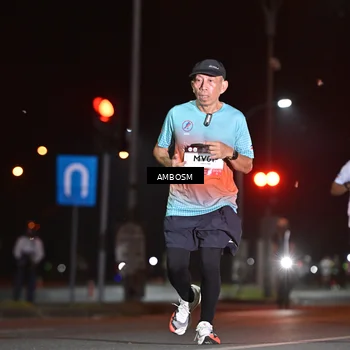Runner Photo 7624767