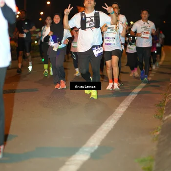 Runner Photo 7624794