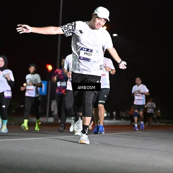 Runner Photo 7624799