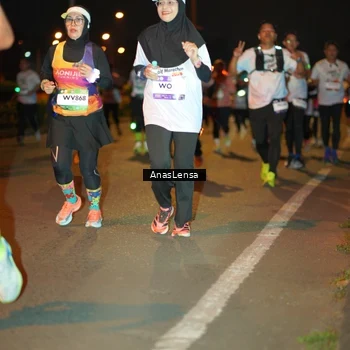 Runner Photo 7624800