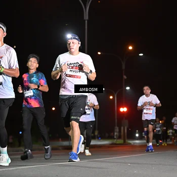 Runner Photo 7624807