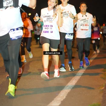 Runner Photo 7624815