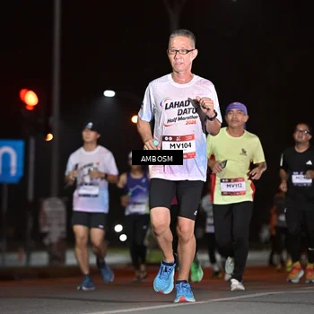 Runner Photo 7624851