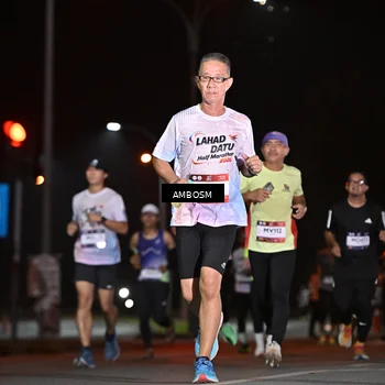 Runner Photo 7624865