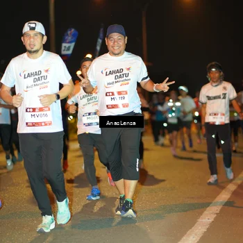Runner Photo 7624876