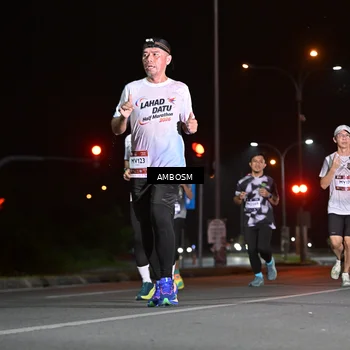 Runner Photo 7624886