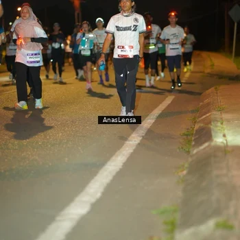 Runner Photo 7624892