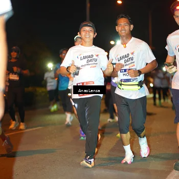 Runner Photo 7624910