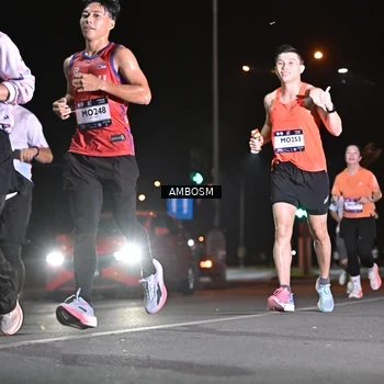 Runner Photo 7624975