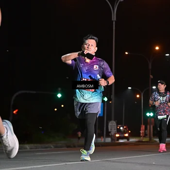 Runner Photo 7624999
